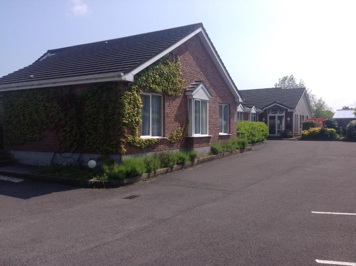 Glenwood House Hotel Carrigaline Exterior foto