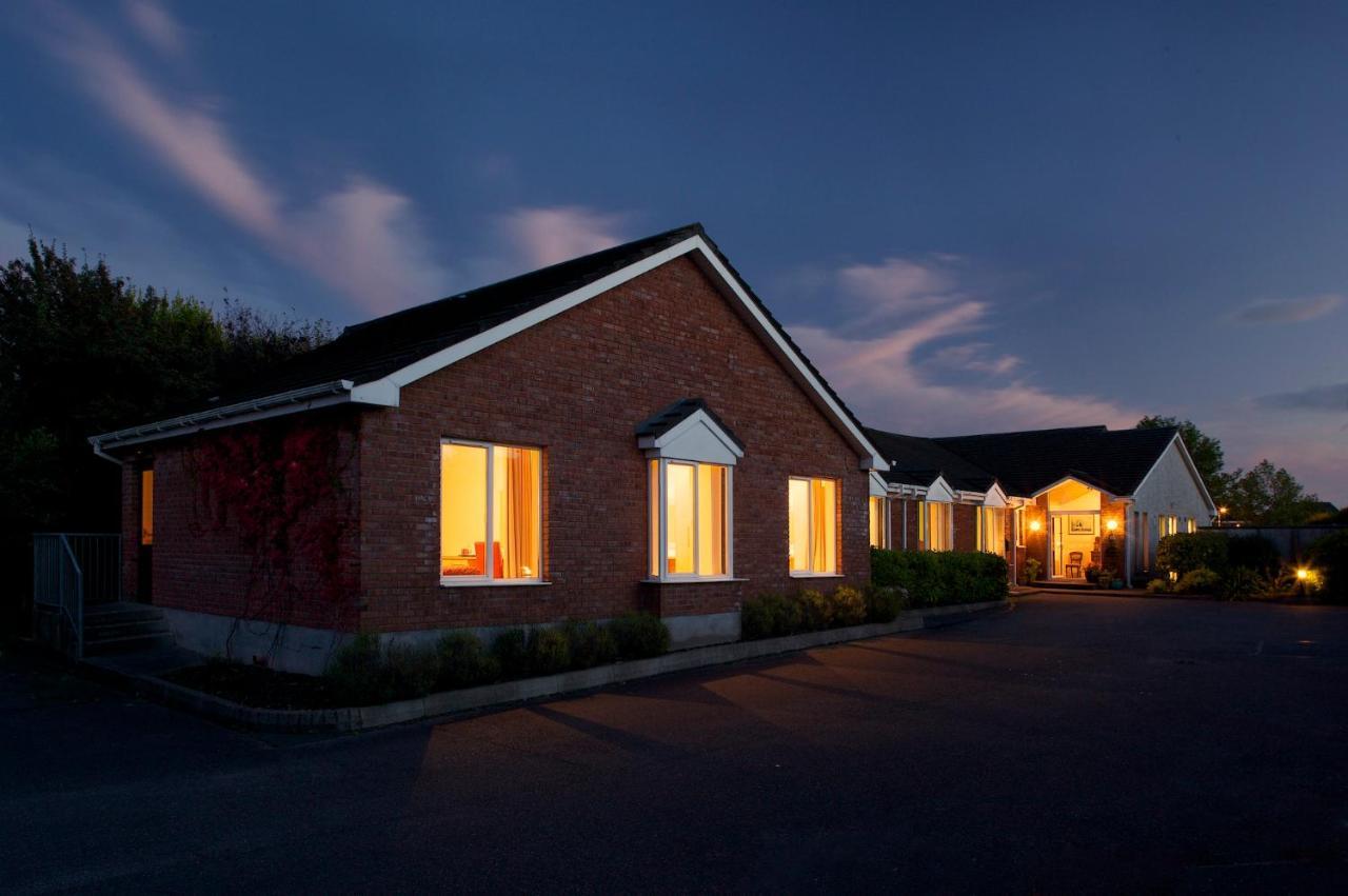 Glenwood House Hotel Carrigaline Exterior foto