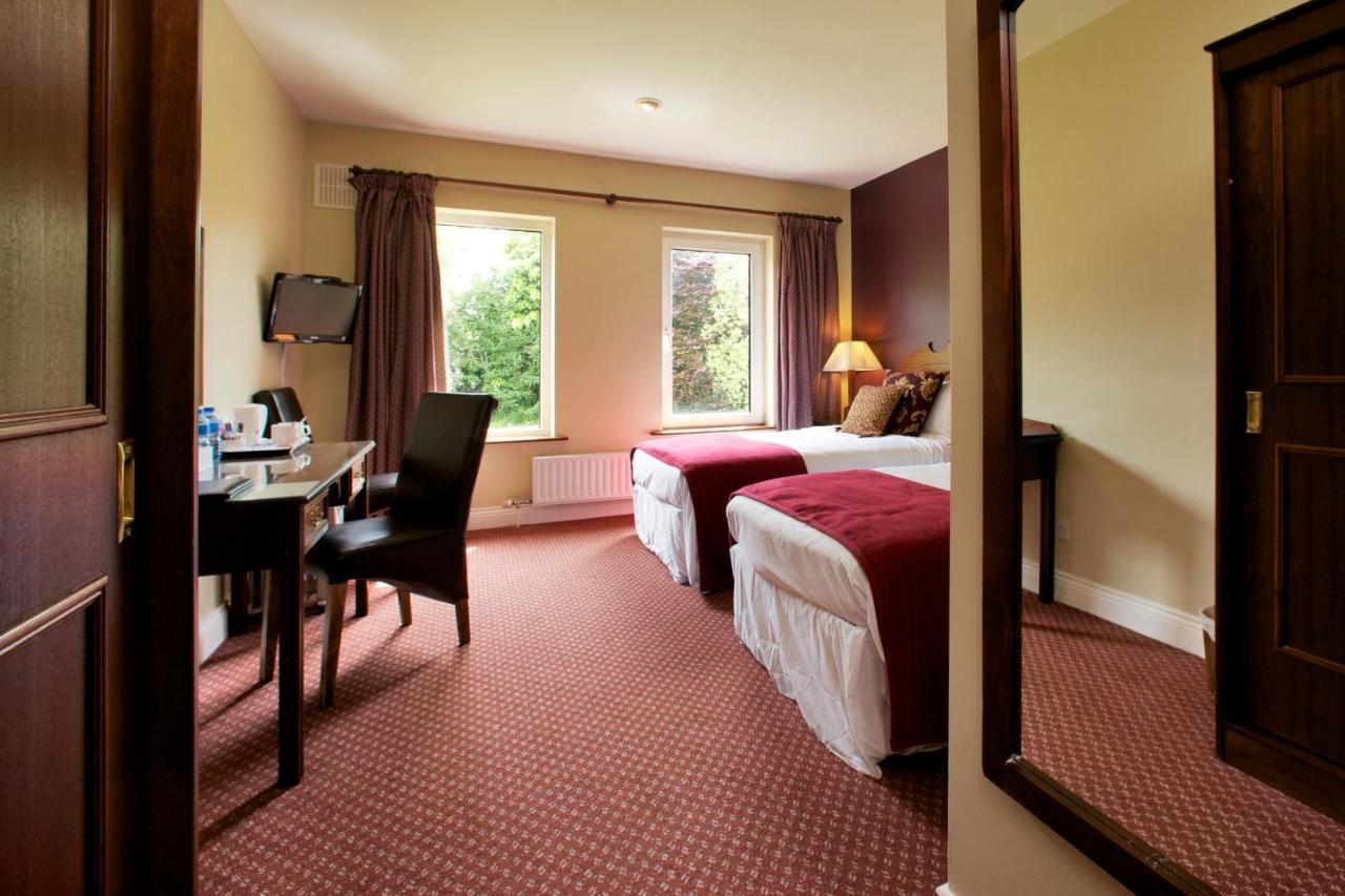 Glenwood House Hotel Carrigaline Exterior foto